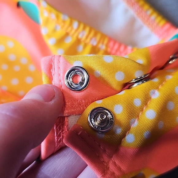 L One piece Swimsuit Zipper size 18 months of age - Picture 6 of 7